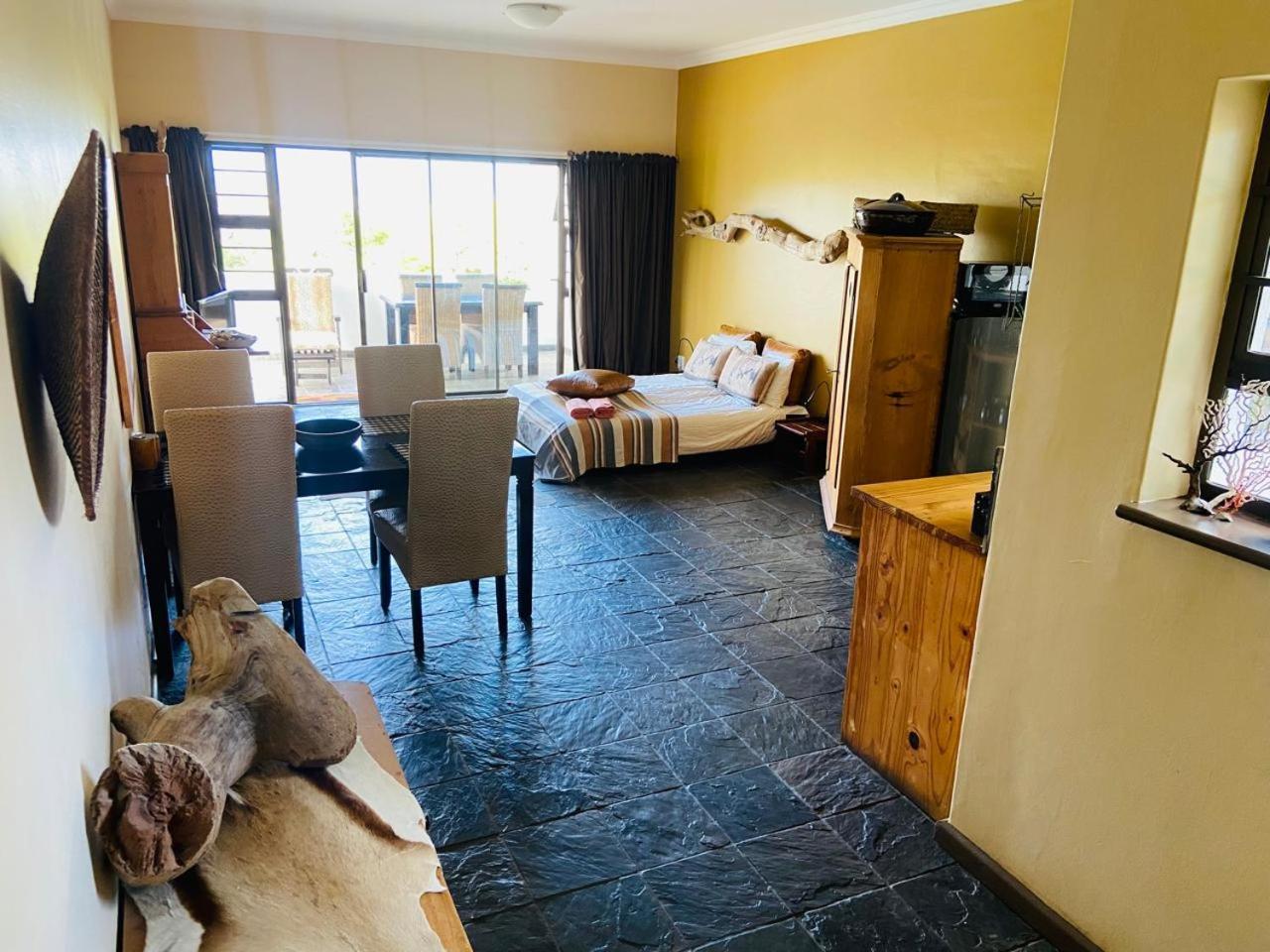 The Ocean Bay Luxury Guesthouse Jeffreys Bay Exterior photo