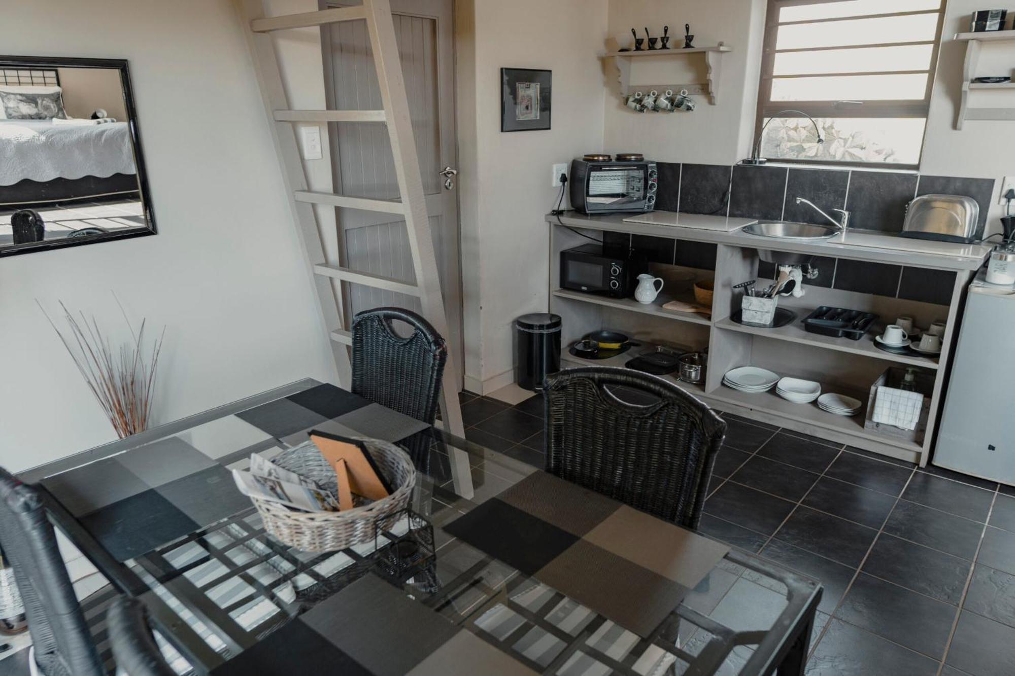 The Ocean Bay Luxury Guesthouse Jeffreys Bay Exterior photo