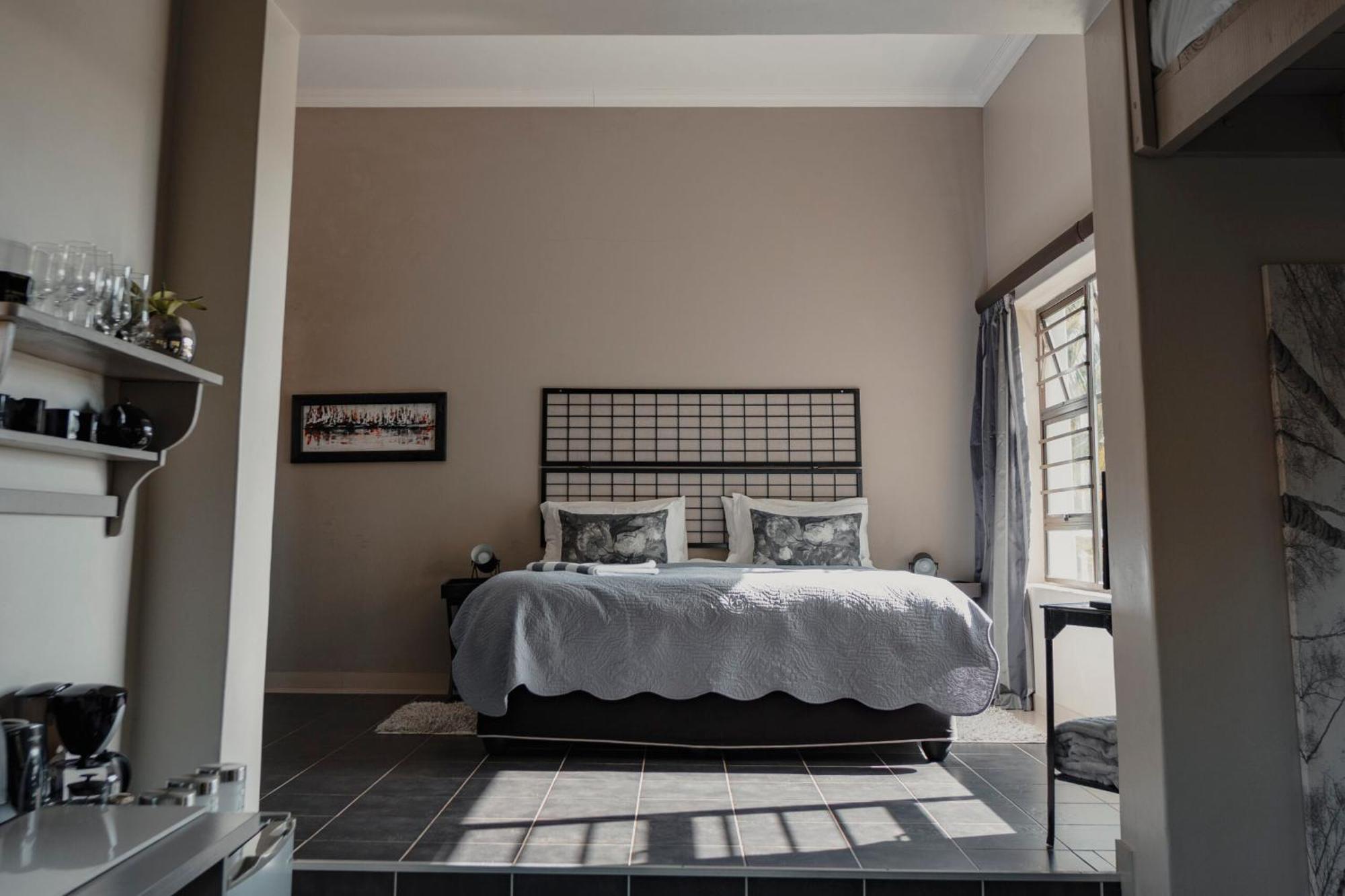 The Ocean Bay Luxury Guesthouse Jeffreys Bay Exterior photo